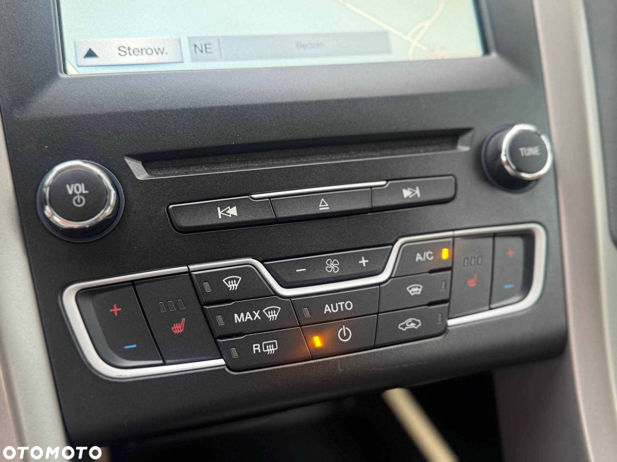 Ford Mondeo 1.5 EcoBoost Titanium - 38