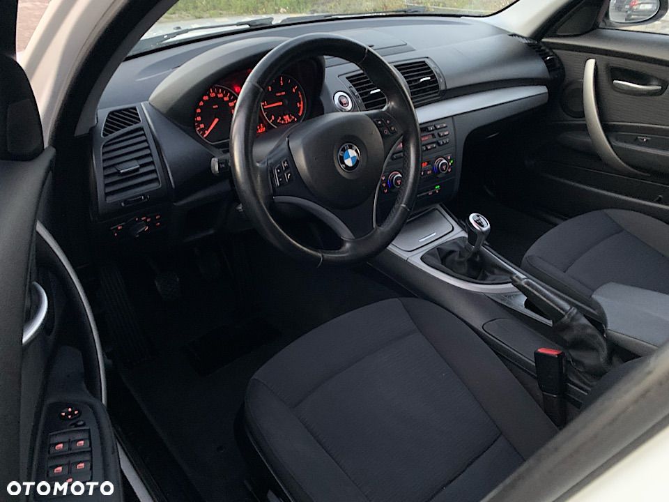 BMW Seria 1 - 27