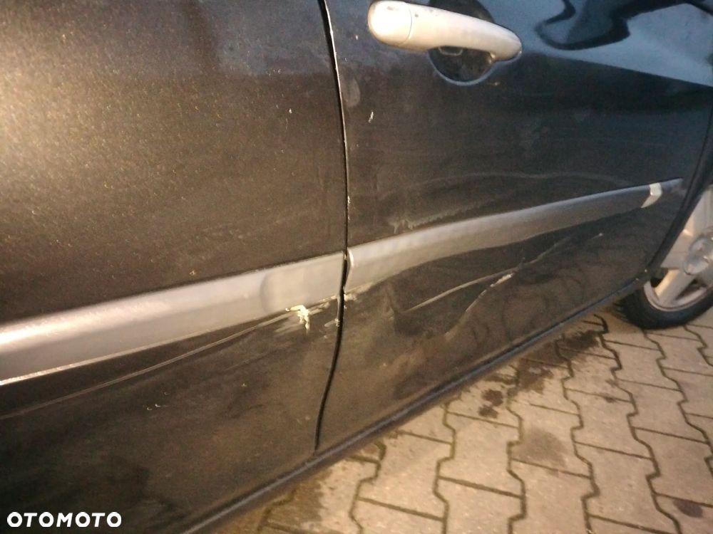 Renault Clio 1.2 16V 75 Dynamique - 9