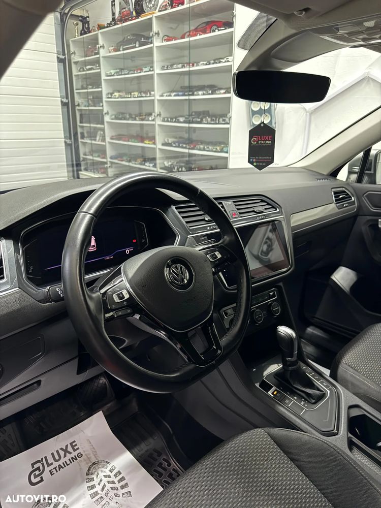 Volkswagen Tiguan - 4