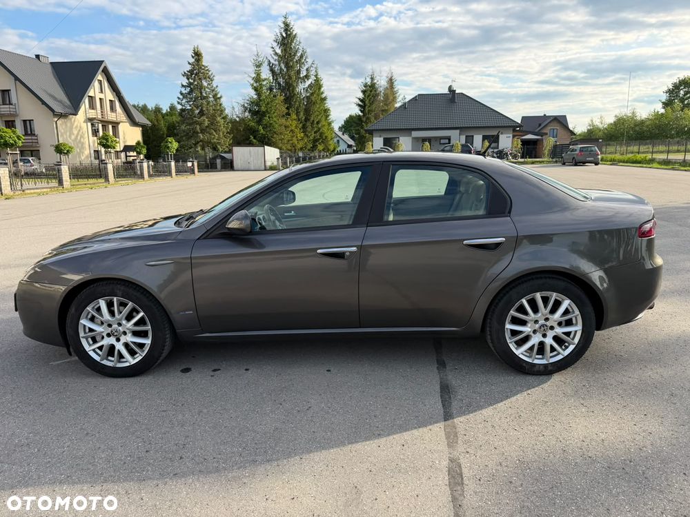 Alfa Romeo 159 1.9JTDM Distinctive - 11