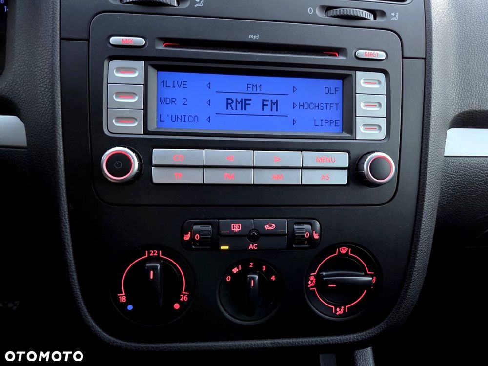 Volkswagen Golf - 26