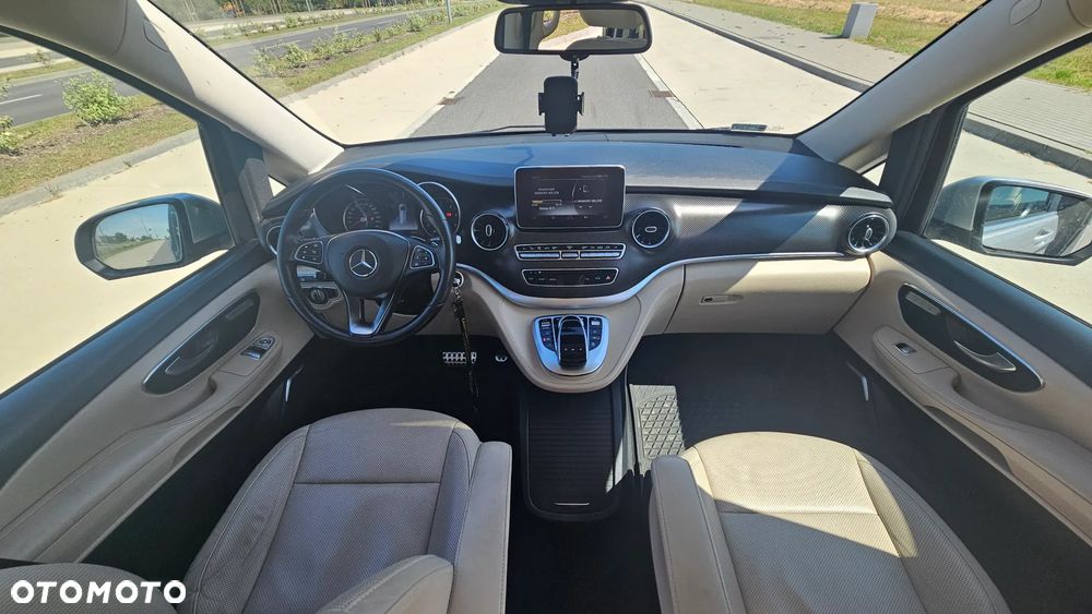 Mercedes-Benz Klasa V 300 d 4-Matic Avantgarde 9G-Tronic (d³ugi) - 6