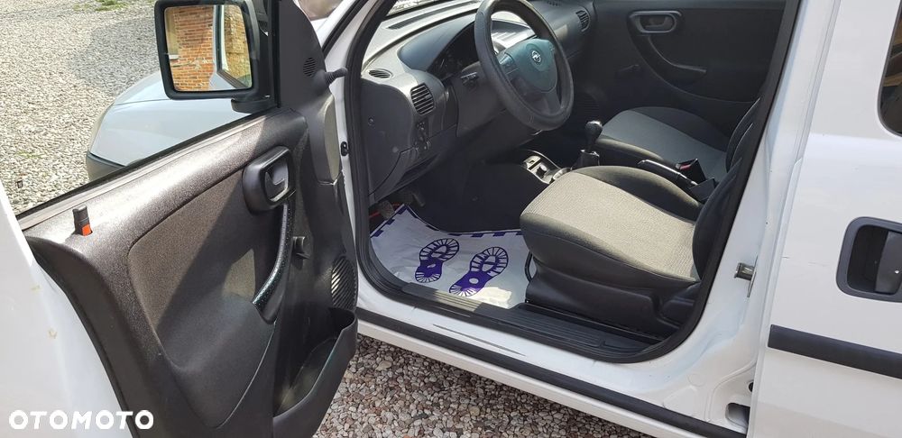 Opel Combo - 16