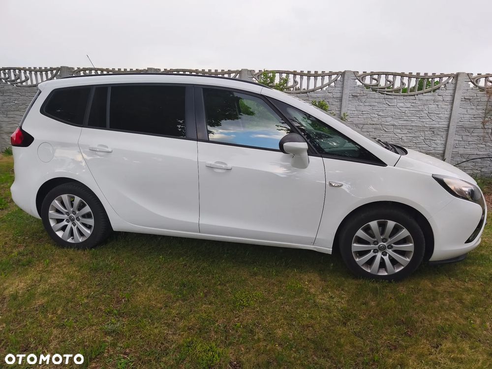 Opel Zafira Tourer 1.4 Turbo drive - 1