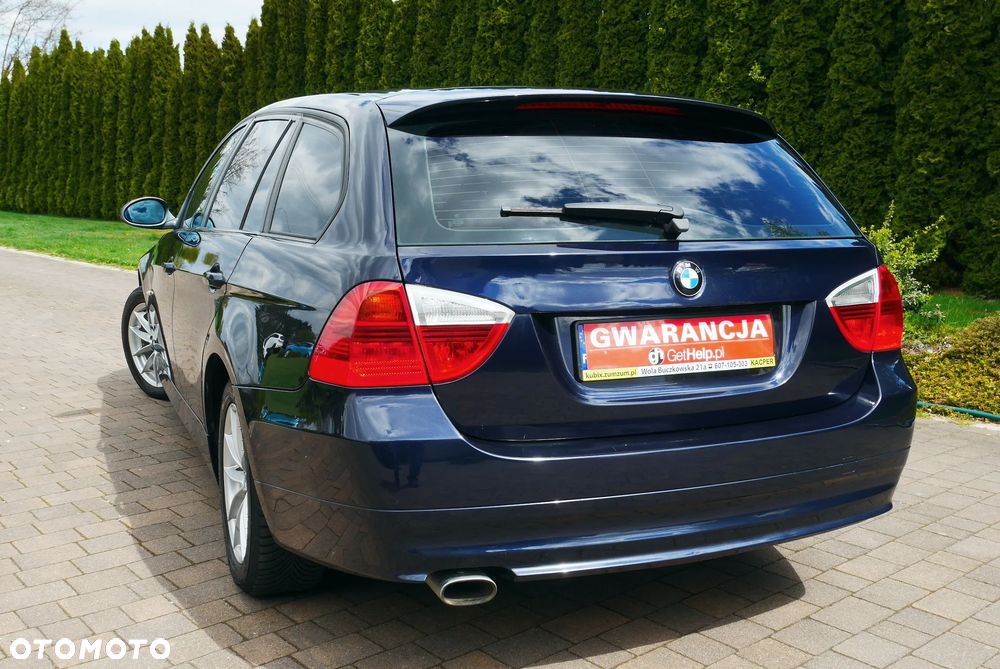 BMW Seria 3 318d - 10