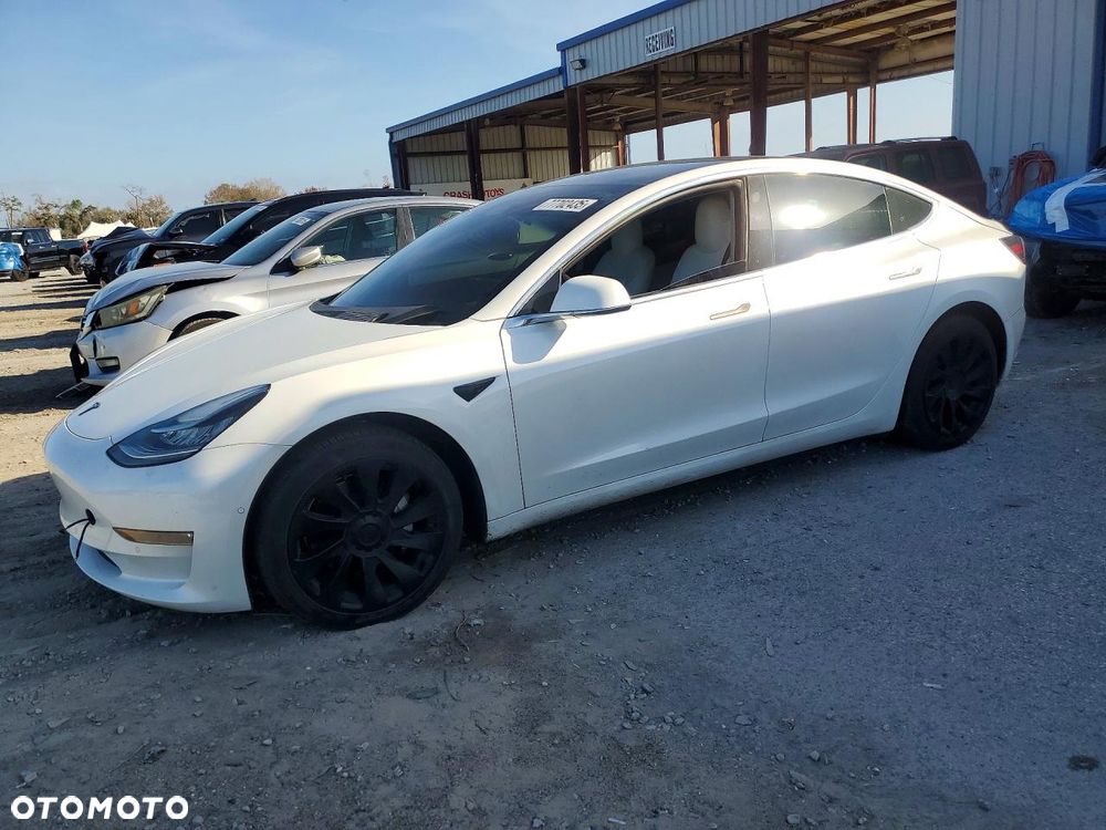 Tesla Model 3 Langstreckenbatterie Allradantrieb Dual Motor Performance - 5