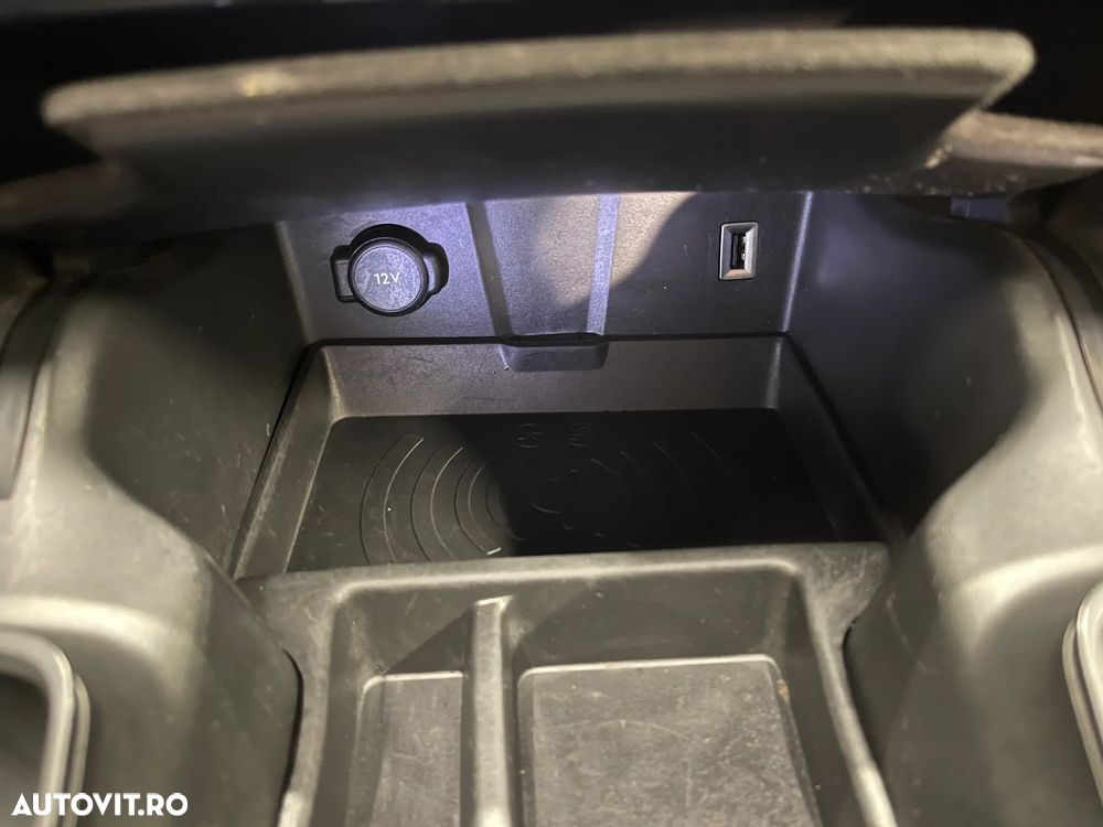 DS Automobiles DS 7 Crossback DS7 1.6 PHeV AWD 300 EAT8 PERFORMANCE LINE + - 33