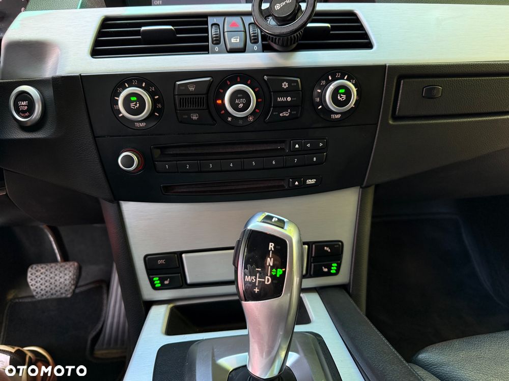 BMW Seria 5 525i Edition Sport - 27
