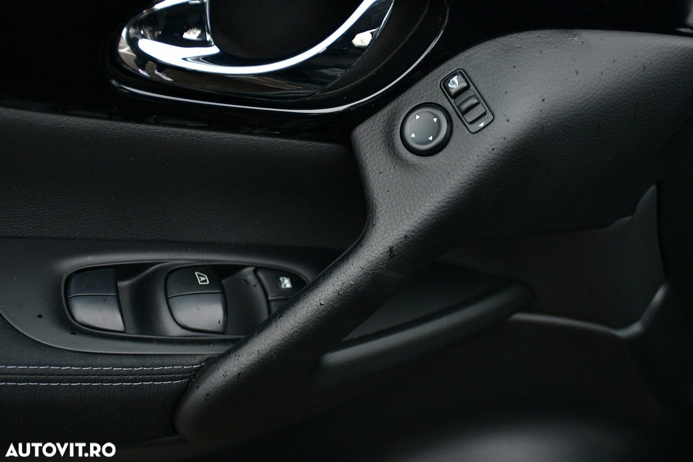 Nissan Qashqai - 25
