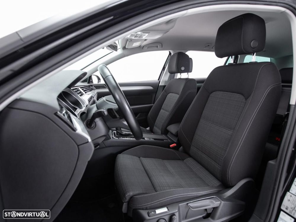 VW Passat Variant 2.0 TDI Business DSG - 8