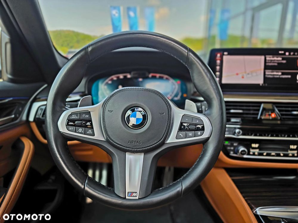 BMW Seria 5 540d xDrive M Sport Edition - 16