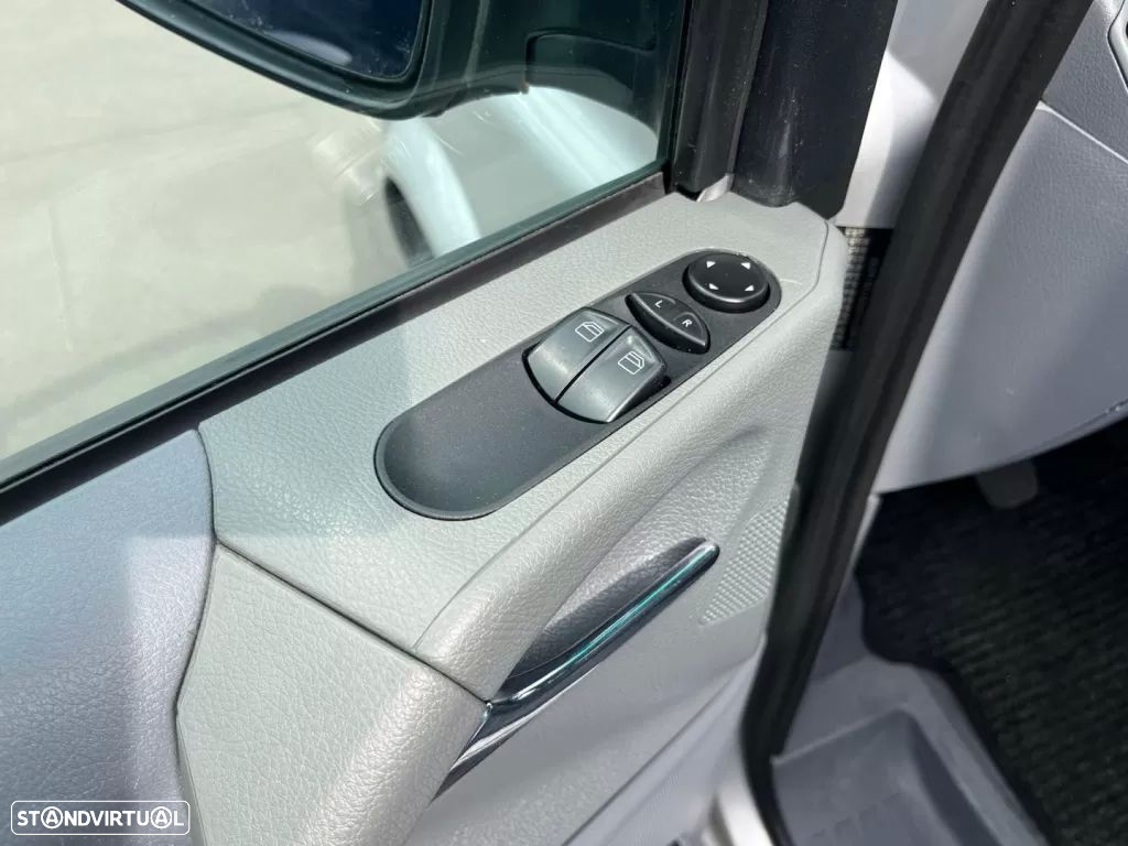 Mercedes-Benz Vito 115 CDi/32 6L - 8