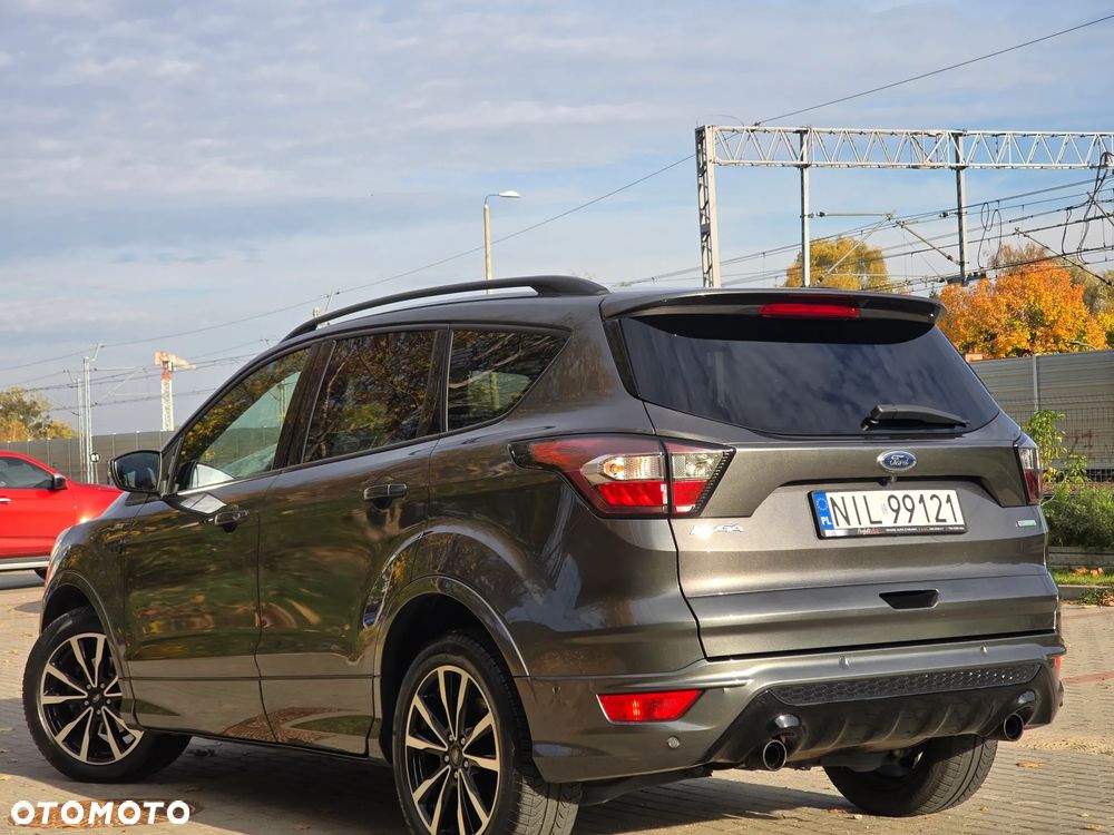 Ford Kuga 1.5 EcoBoost 2x4 ST-Line - 8