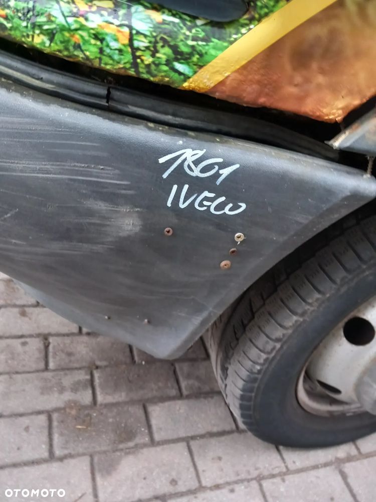 IVECO DAILY ZDERZAK PRZEDNI PRZÓD - 3