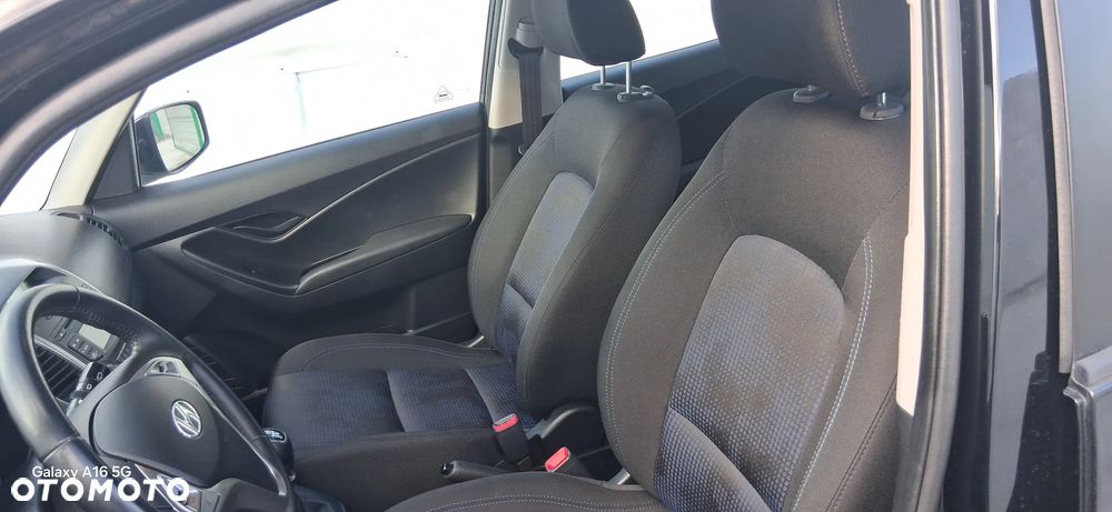 Hyundai ix20 1.4 blue Comfort - 13