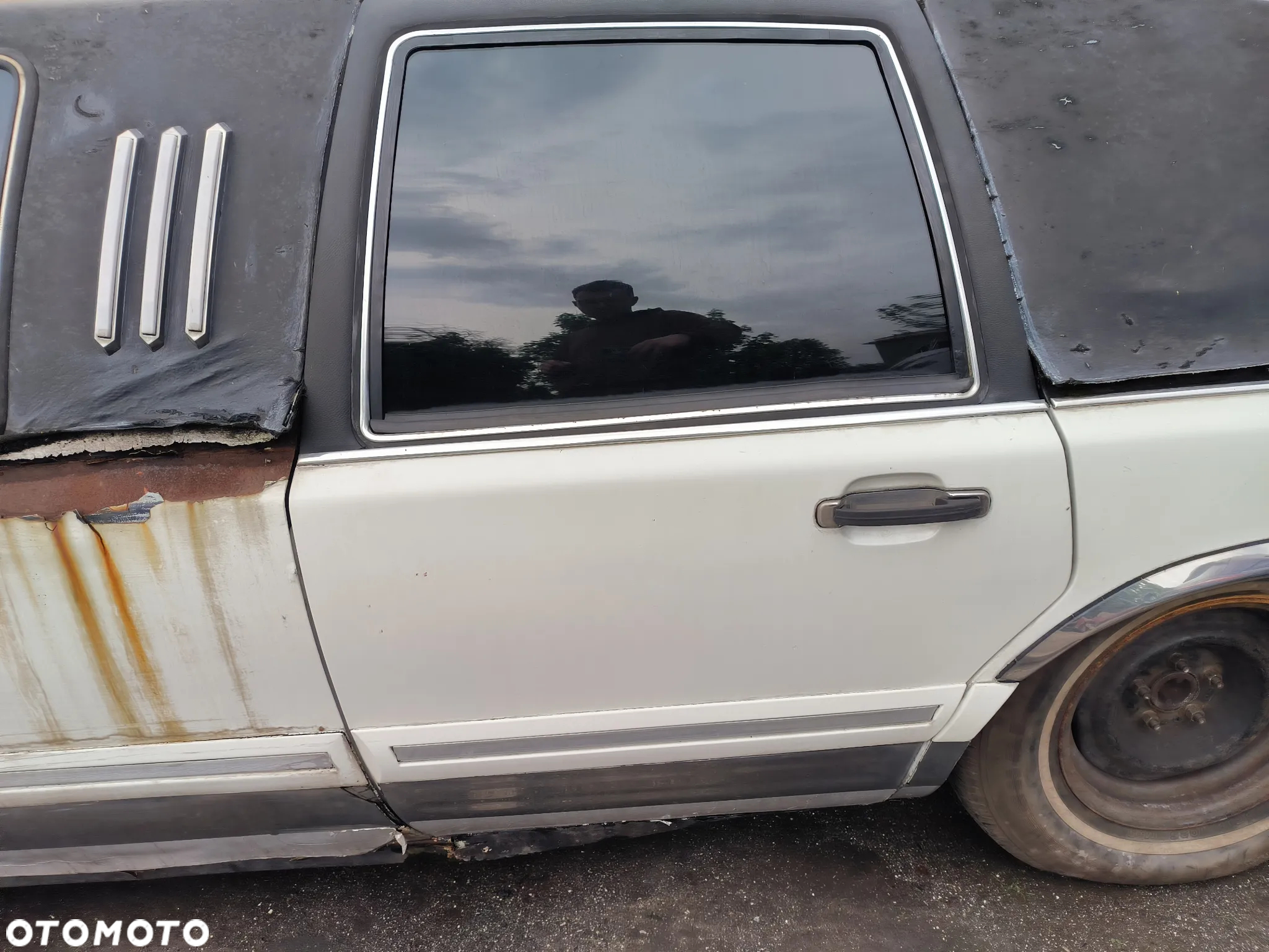 Części drzwi zderzak maska Lincoln Town Car II 89-97 4.8 V8 - 21