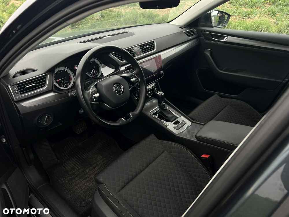 Skoda Superb 2.0 TDI SCR Ambition DSG - 17
