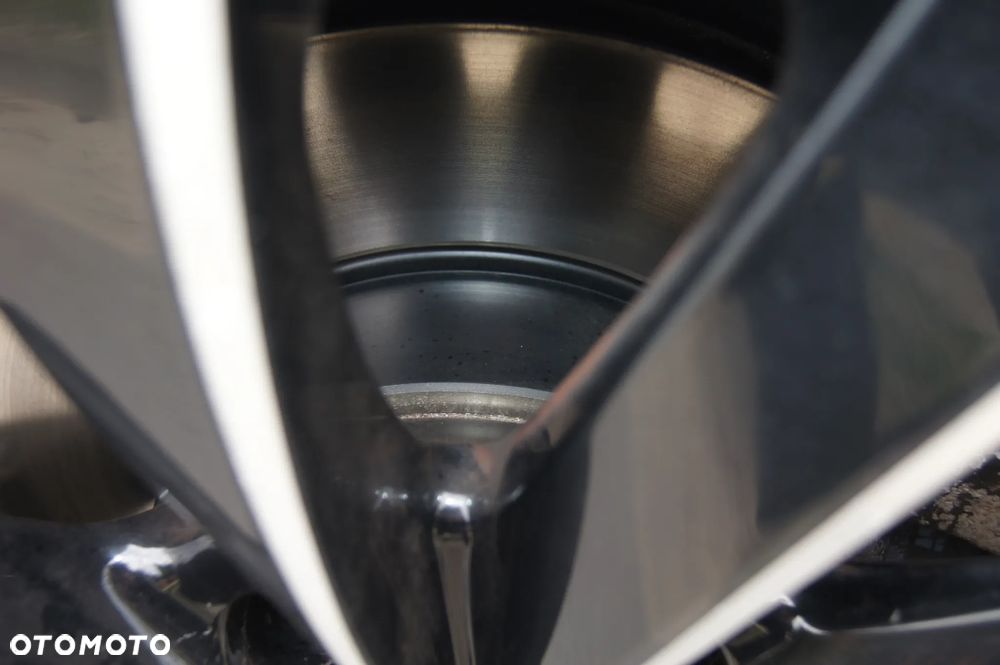 Mercedes-Benz Klasa C 180 Kompressor BlueEFFICIENCY Avantgarde - 26