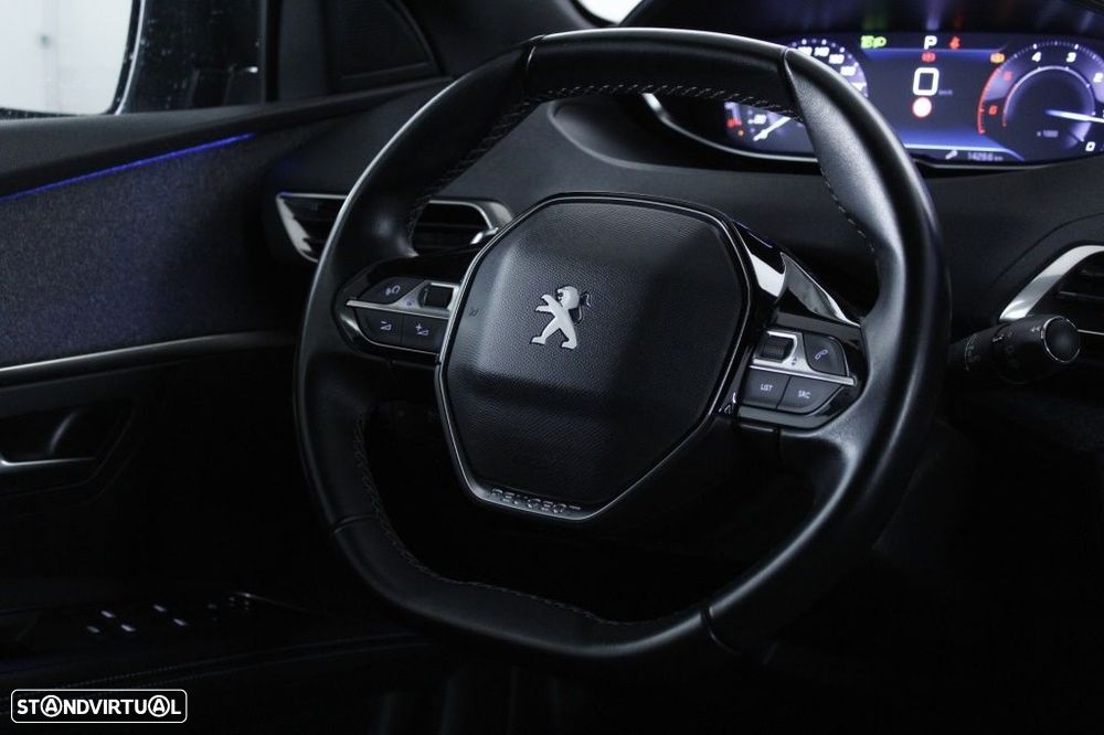 Peugeot 3008 1.5 BlueHDi Allure Pack EAT8 - 17