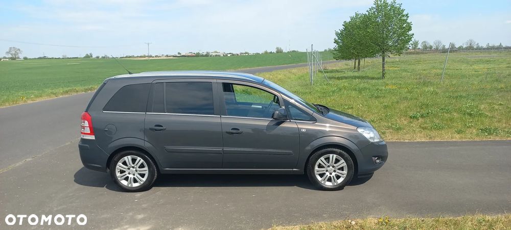 Opel Zafira 1.8 Family - 16