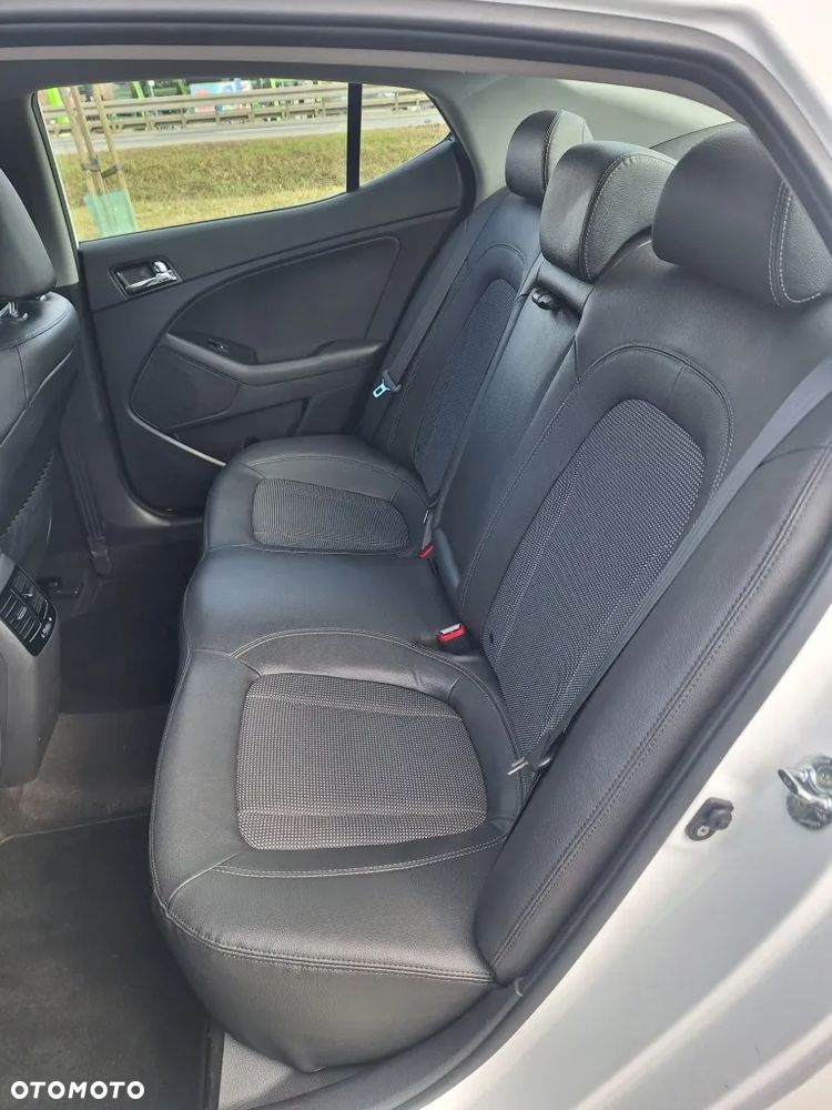 Kia Optima 2.0 CVVT Edition 7 - 10