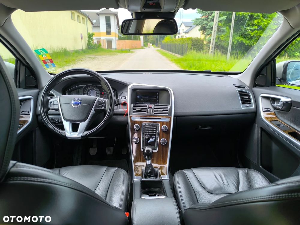 Volvo XC 60 D3 Momentum - 23