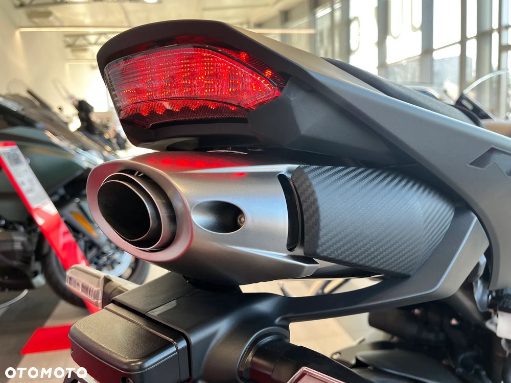 Honda CBR - 13