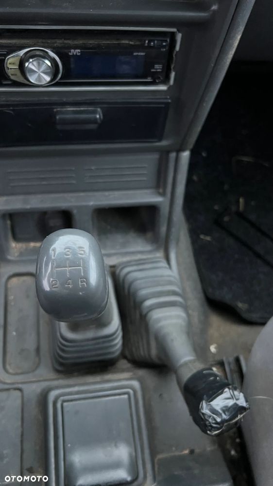 Mitsubishi Pajero - 12