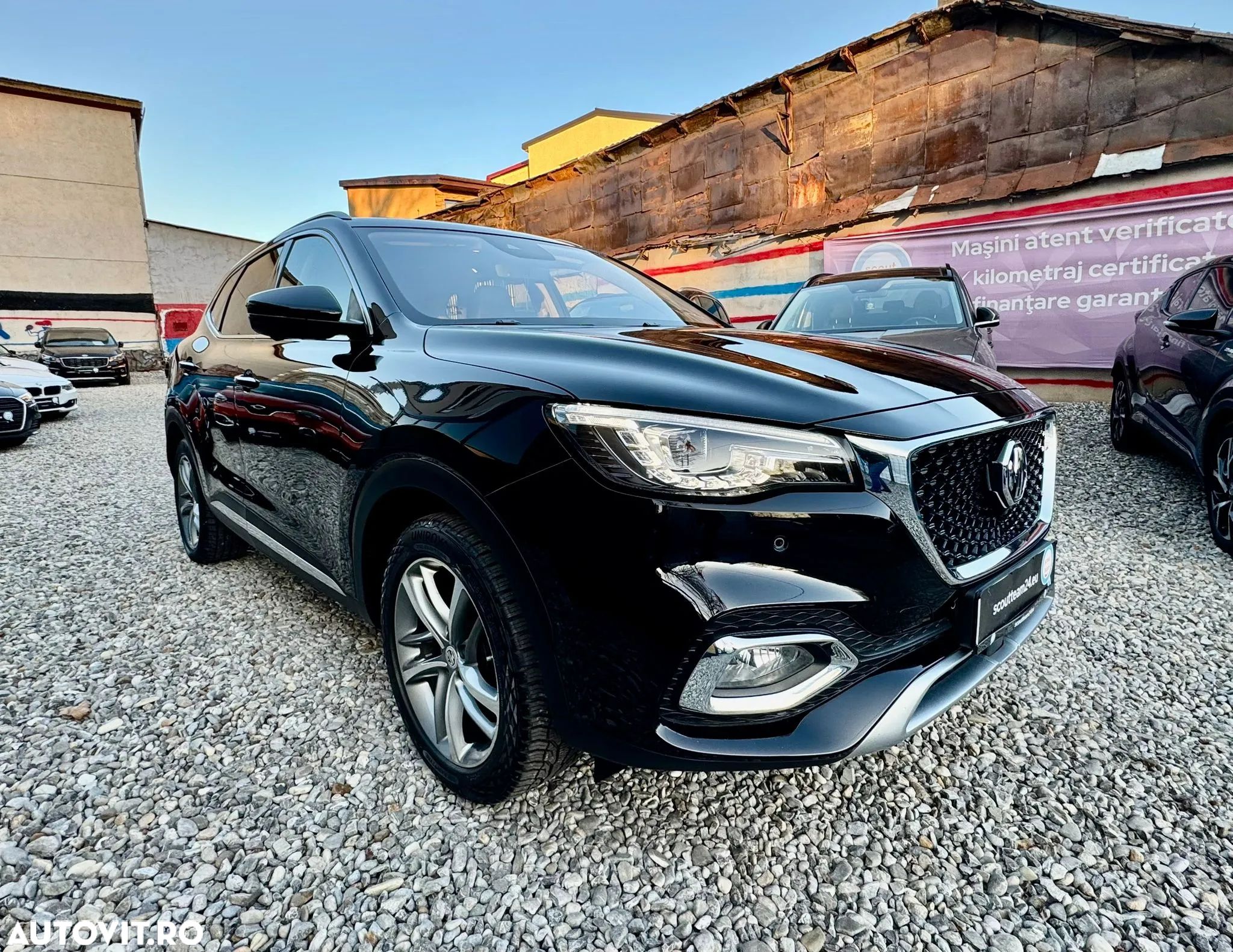 MG EHS 1.5T-GDI PHEV Luxury - 1