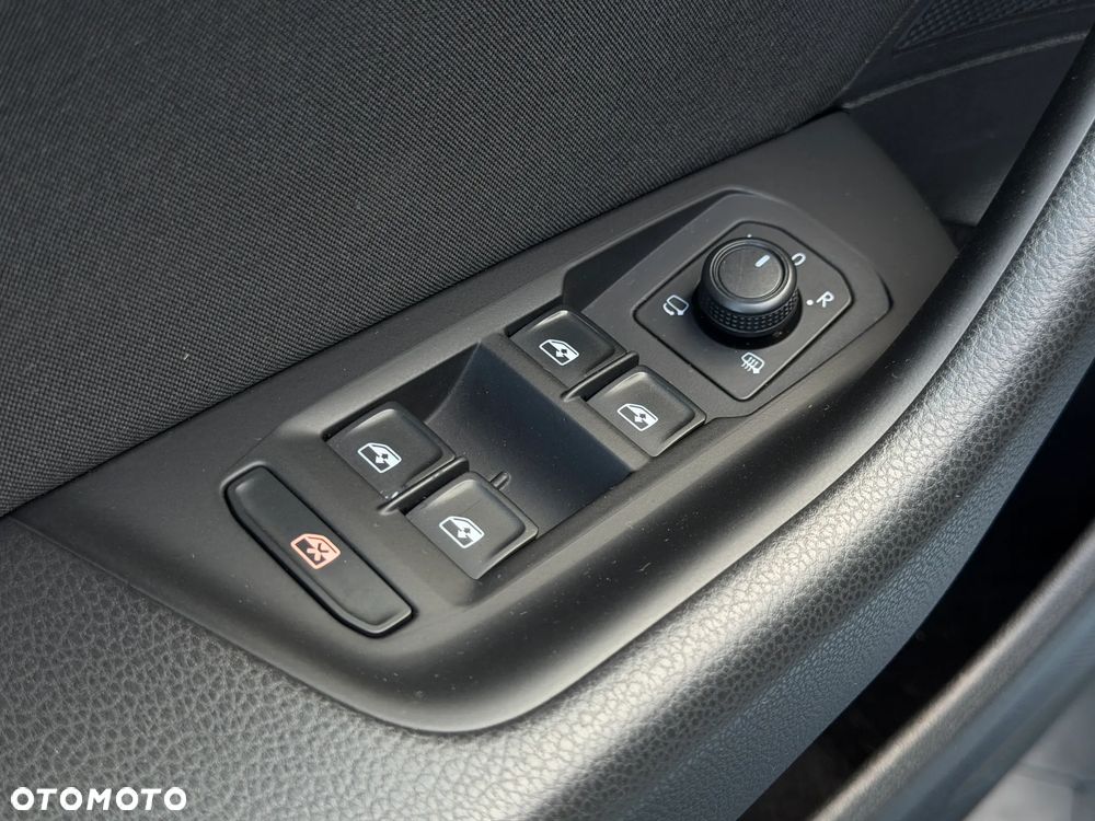Volkswagen Passat 2.0 TDI EVO Elegance - 12
