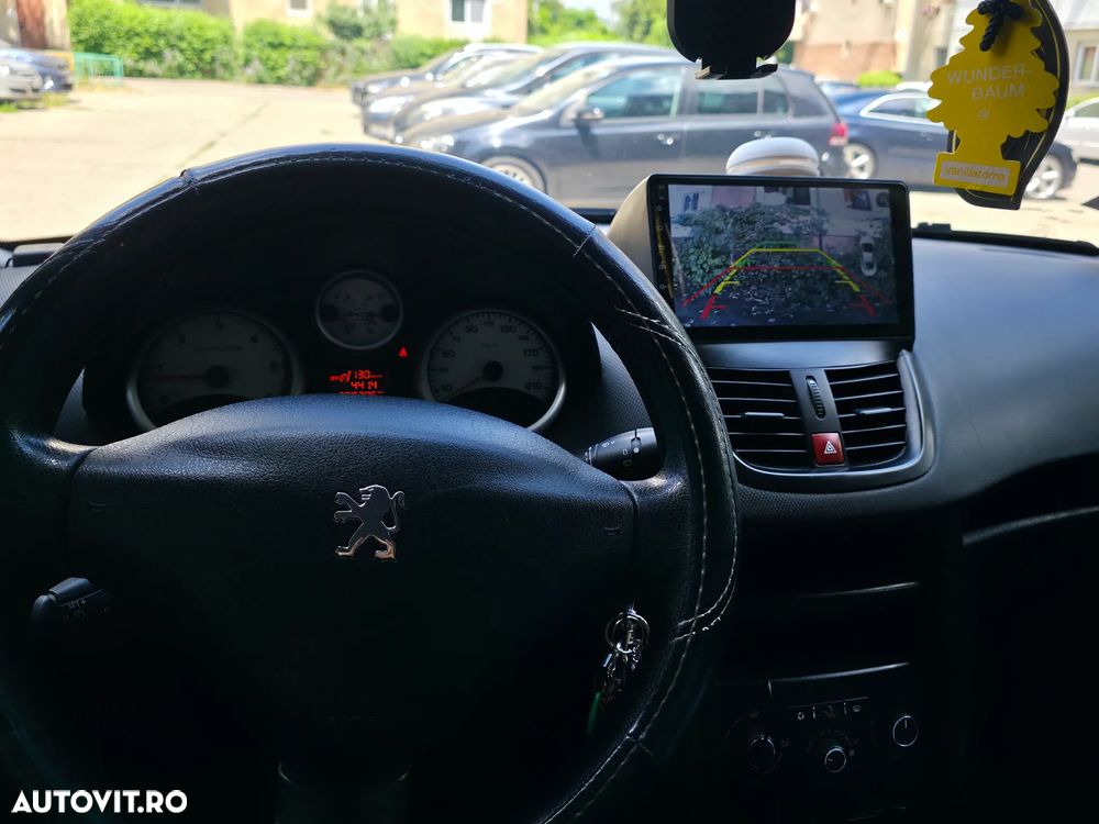 Peugeot 207 1.4HDI Premium - 6
