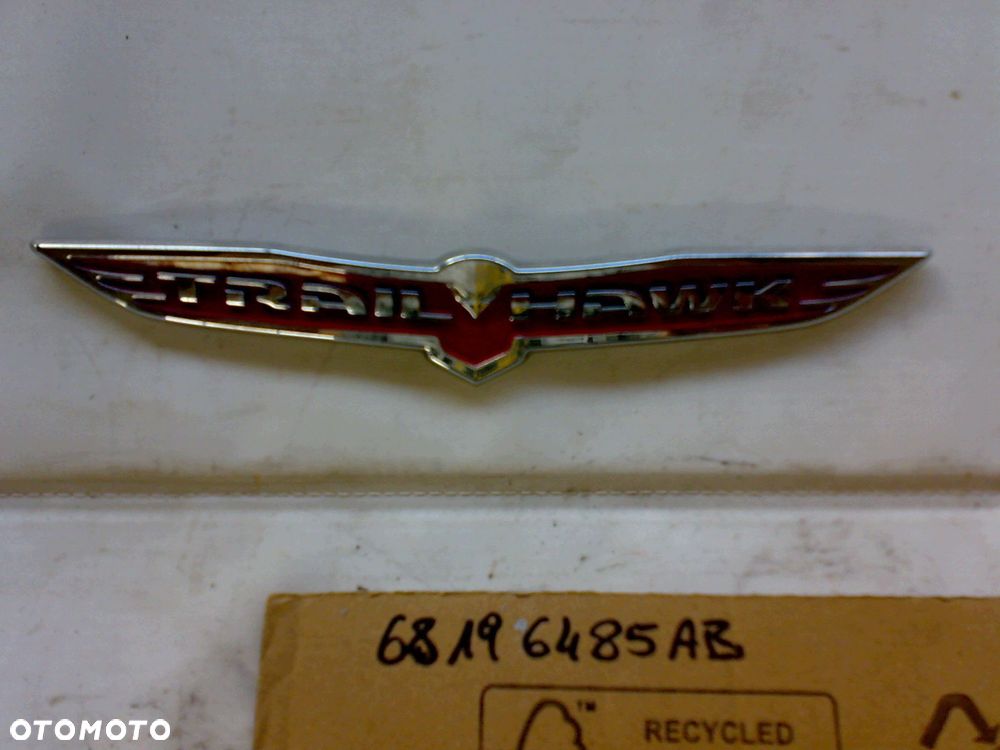 jeep trailhawk znaczek emblemat tylnej klapy tył - 2