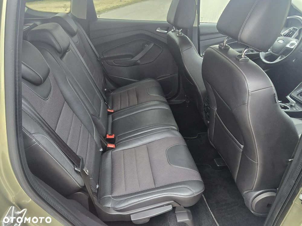Ford Kuga - 22