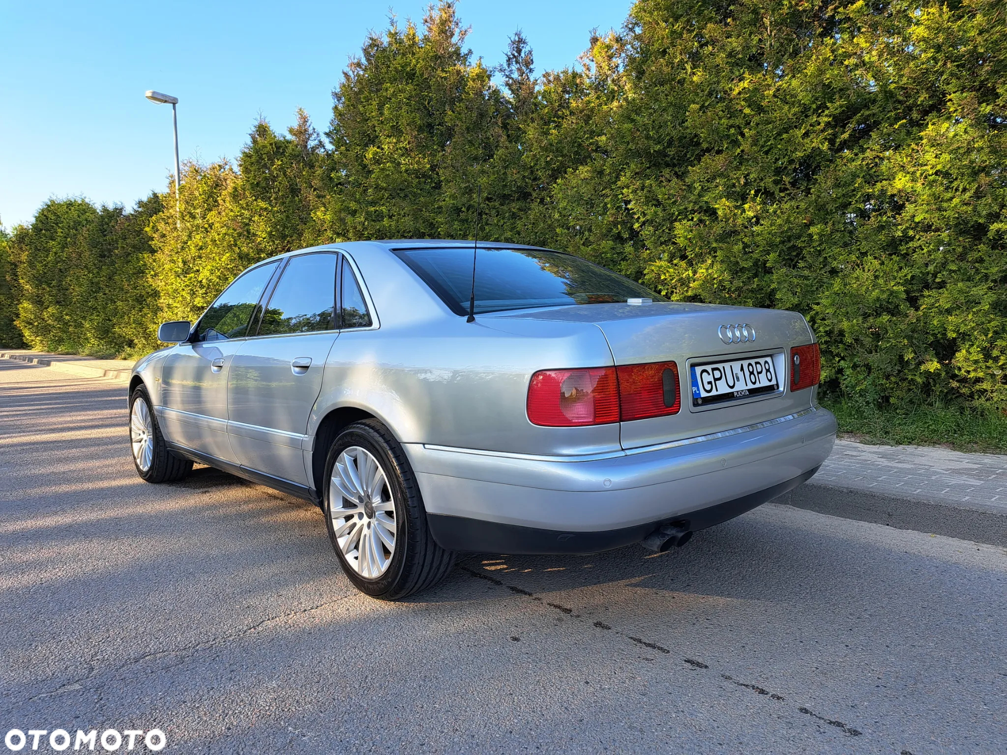 Audi A8 3.7 Quattro - 4