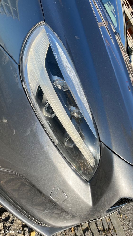 Volvo V40 2.0 D3 Momentum Geartronic - 7