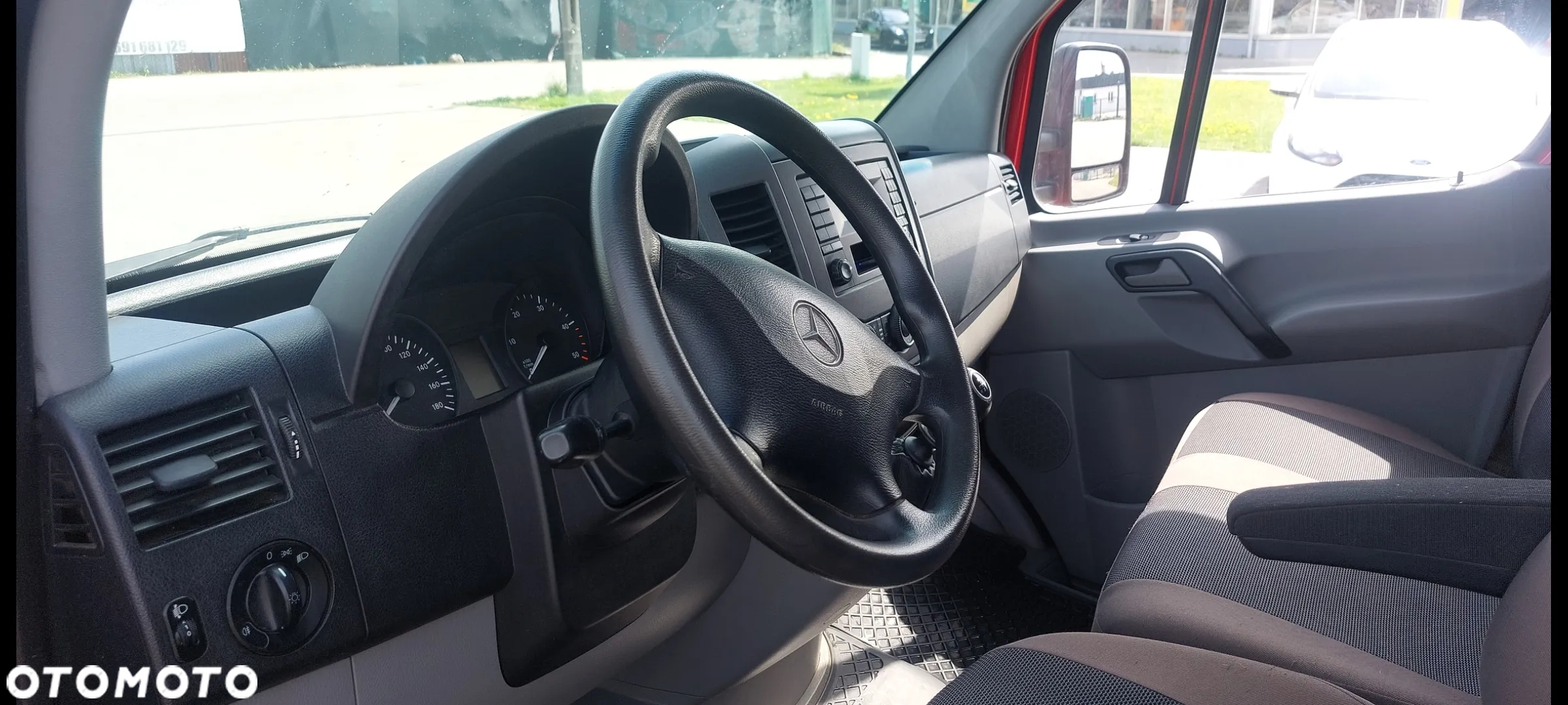 Mercedes-Benz Sprinter - 5