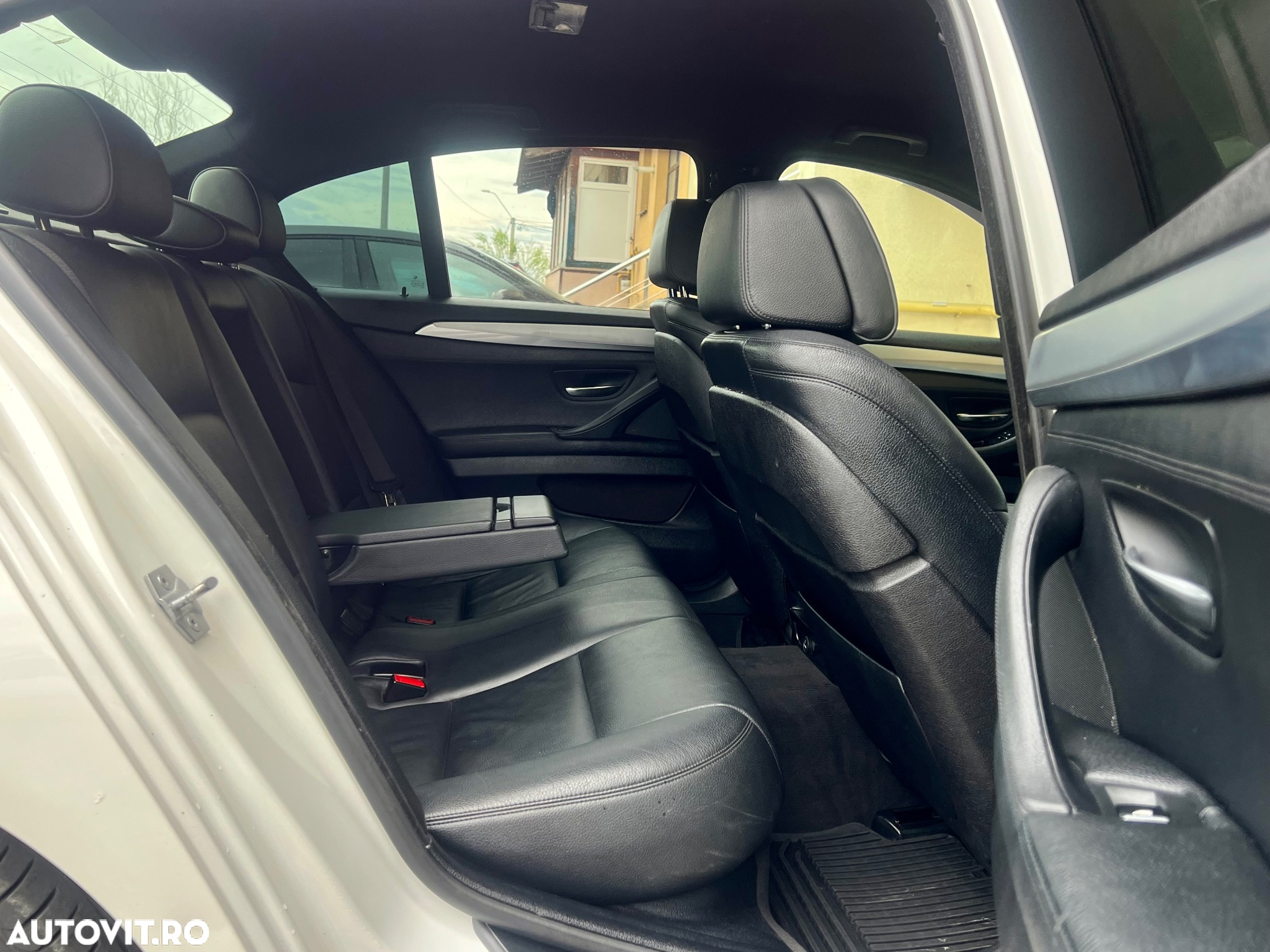 BMW Seria 5 520d xDrive - 19