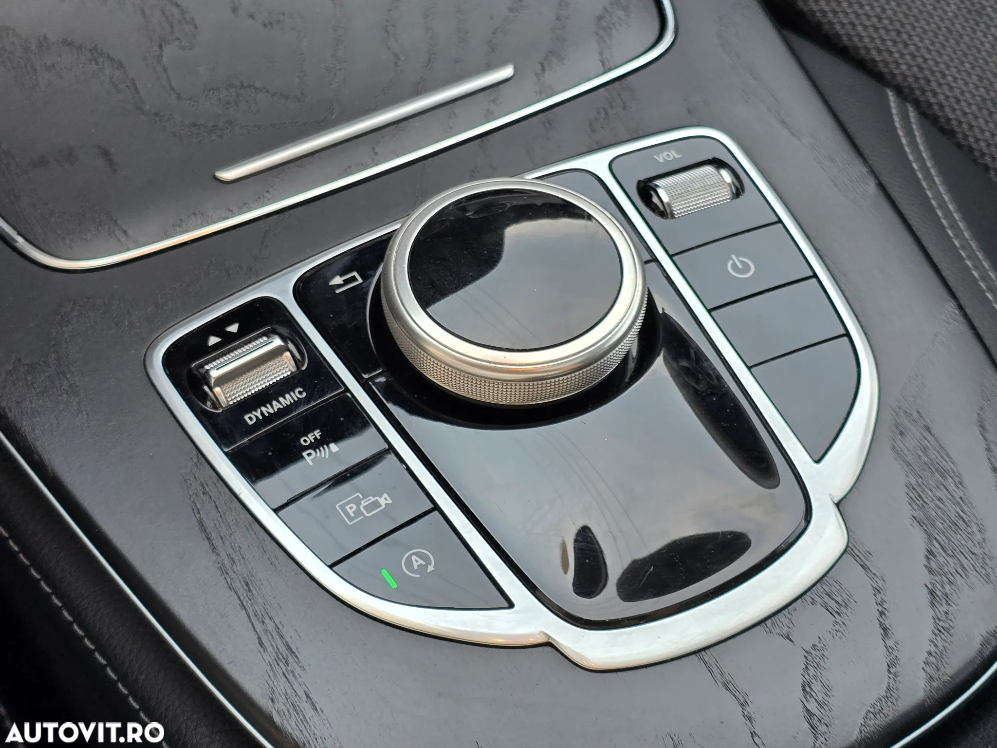 Mercedes-Benz E 200 4Matic 9G-TRONIC - 31