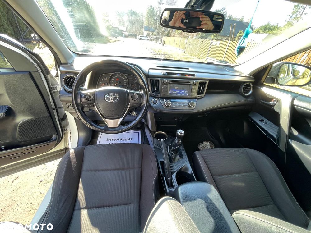 Toyota RAV4 - 10