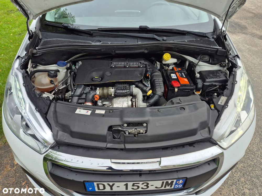 Peugeot 208 - 28