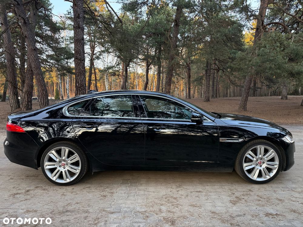 Jaguar XF 3.0 TDV6 Portfolio - 4