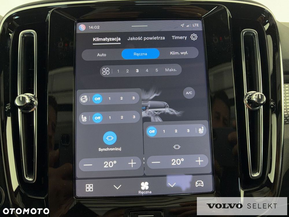 Volvo XC 40 B4 B DKG Ultra Black Edition - 26
