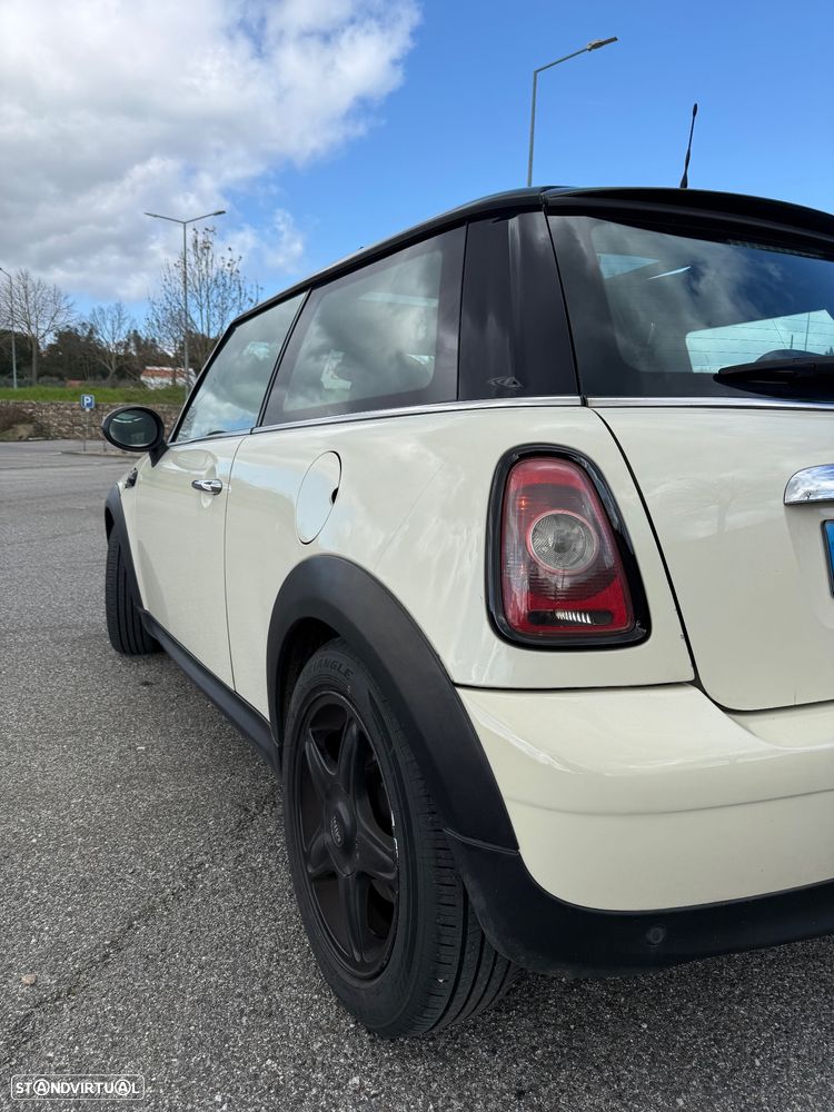 MINI 3 Portas Cooper D - 8