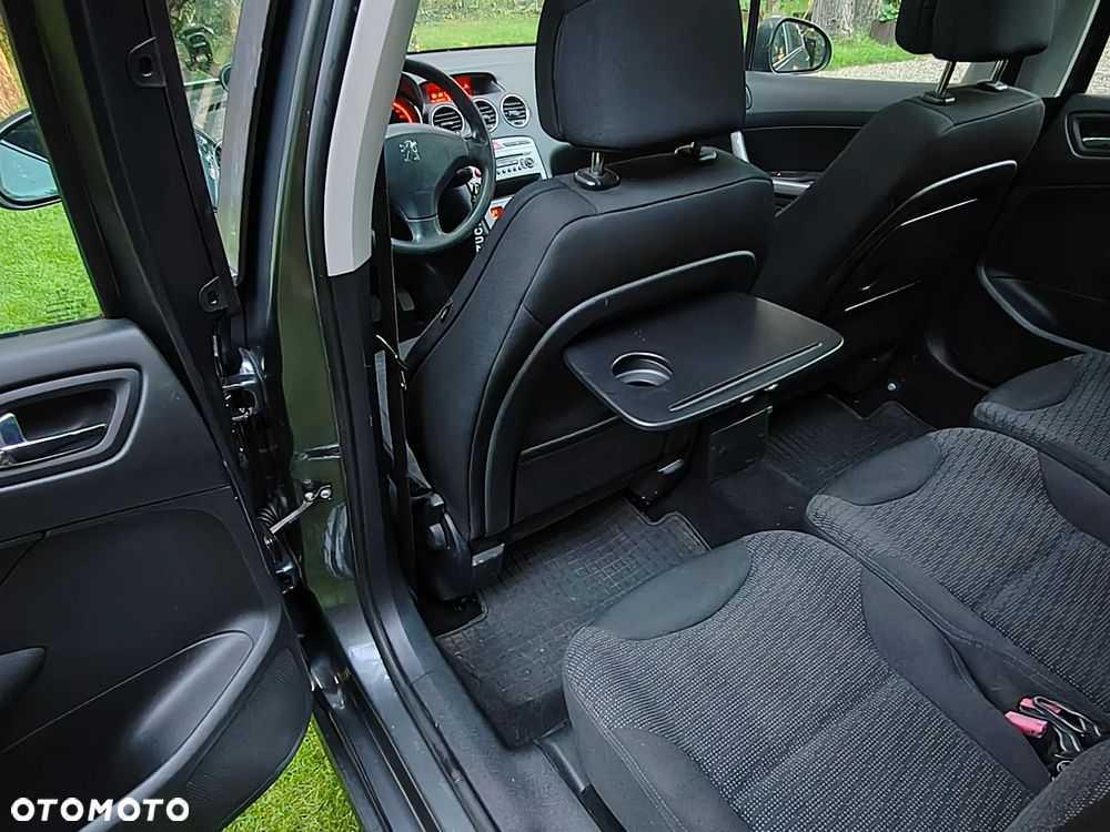 Peugeot 308 1.6 HDi Premium - 14