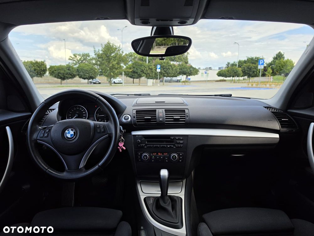 BMW Seria 1 118d - 11