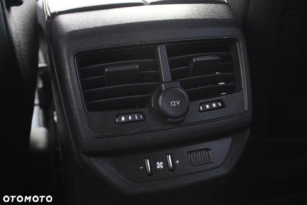 Peugeot 5008 - 23