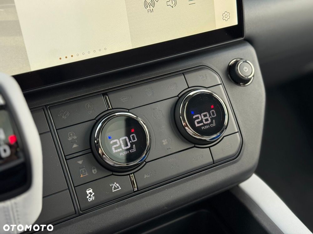 Land Rover Defender - 23