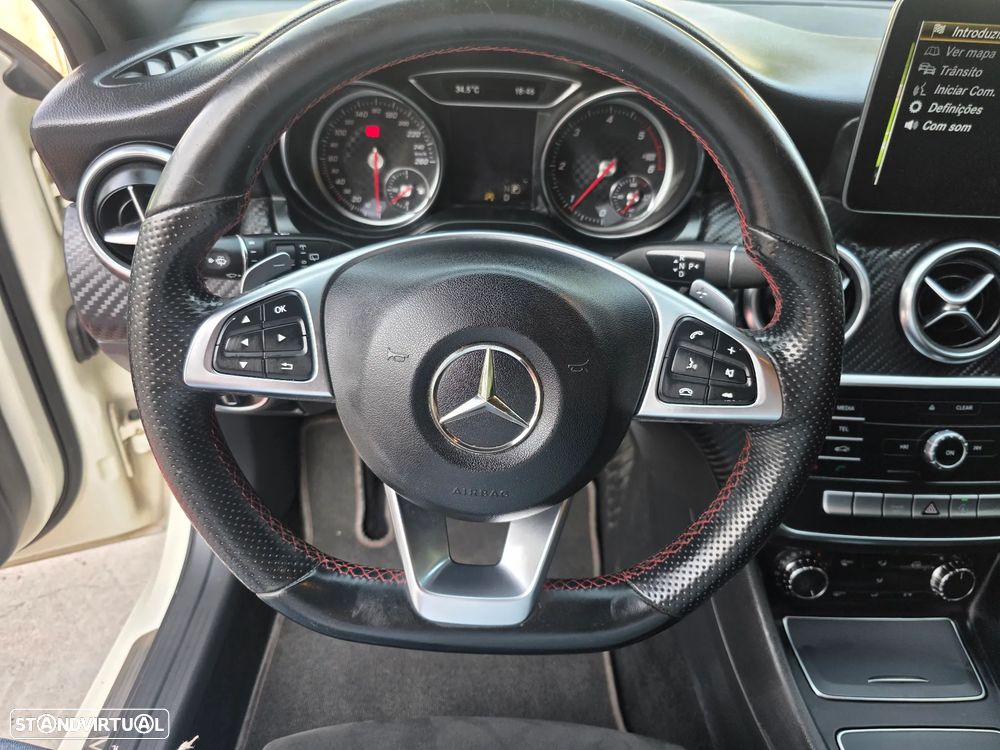 Mercedes-Benz A 180 d 7G-DCT AMG Line - 16