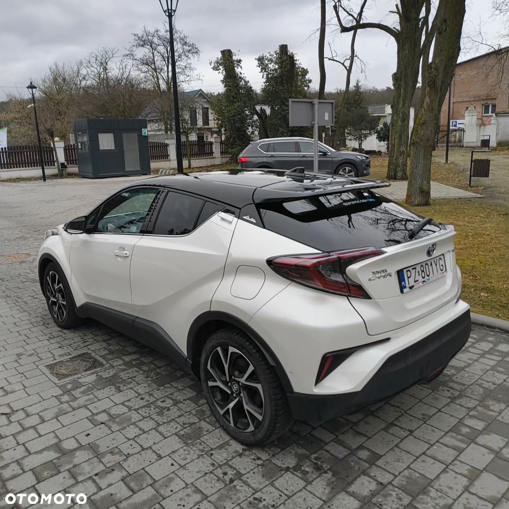 Toyota C-Hr 2018 photo 3